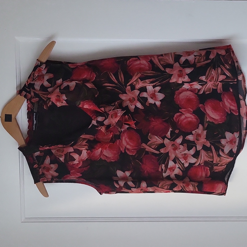 Karl lagerfeld blouse sleevless